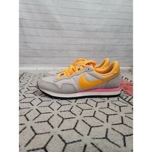 NIKE AIR PEGASUS 83 in ORANGE PINK, SZ 7.5